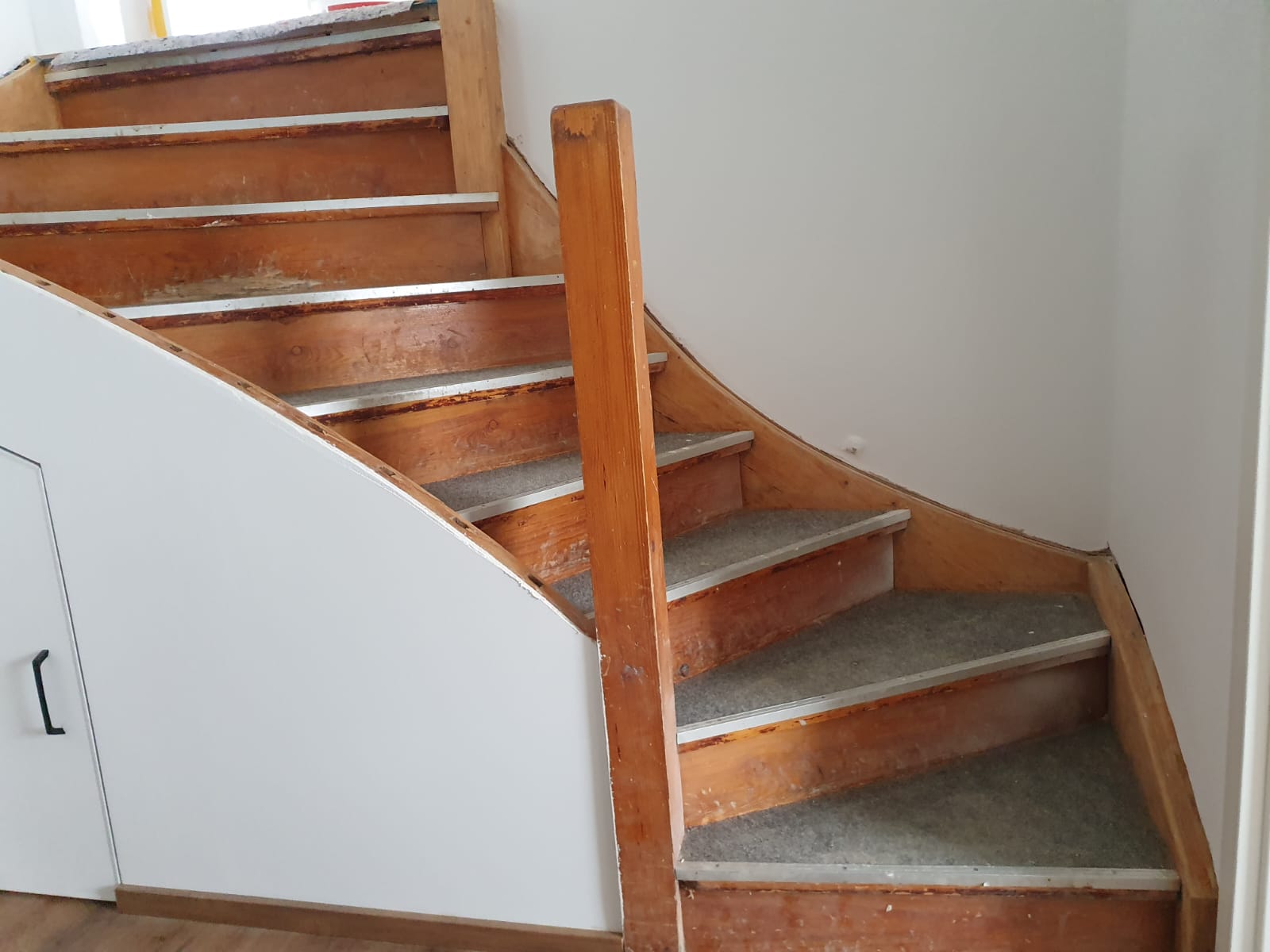 111_treppe-alt